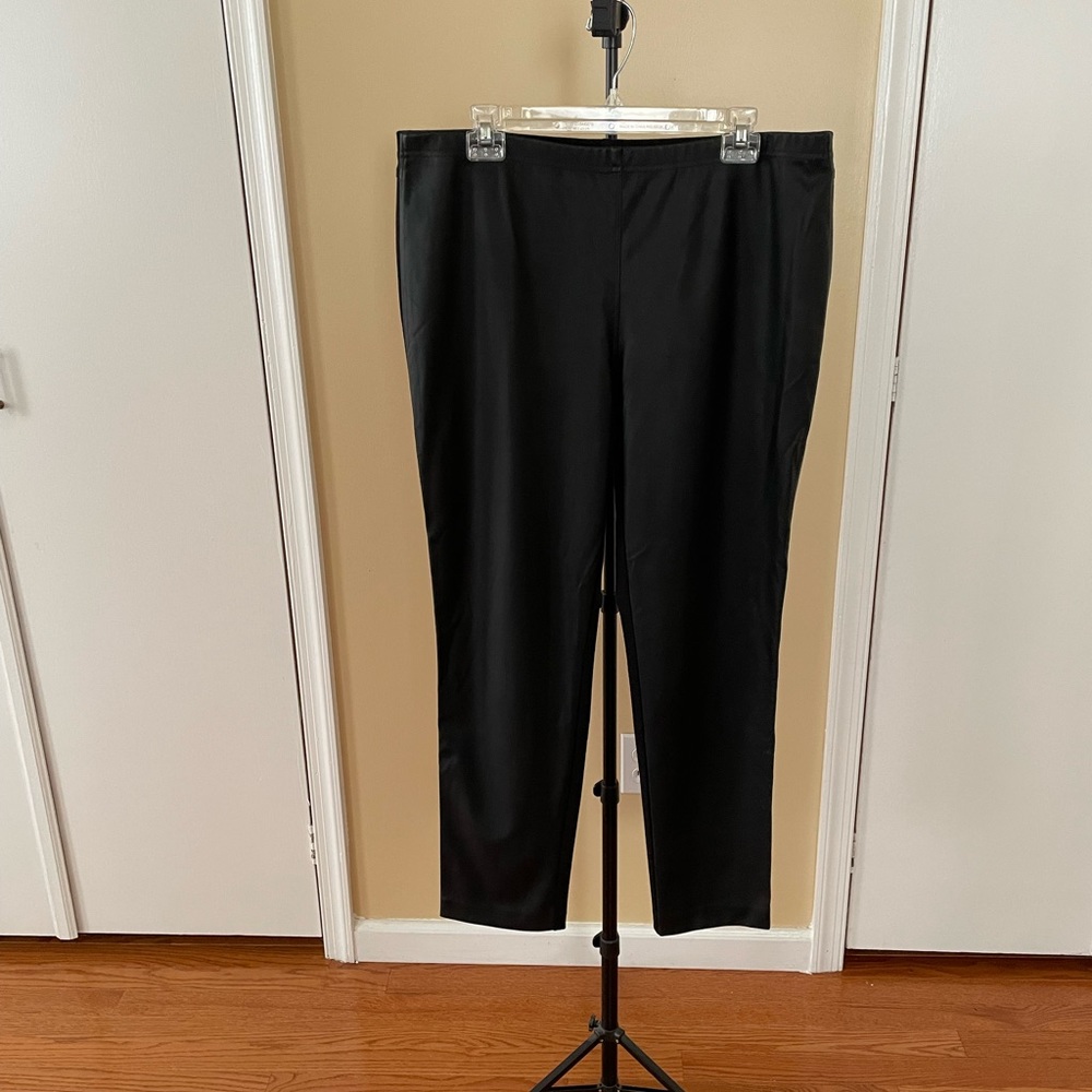 Ellen Tracy Black Leather Front Leggings - Picture 2 of 10